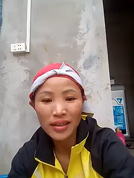 Snapshot of nhynhy11 chatting on March 3, 12:39 am nhynhy11 online show from March 3, 12:39 am