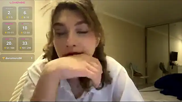 ElliKrovel online show from February 20, 3:23 pm