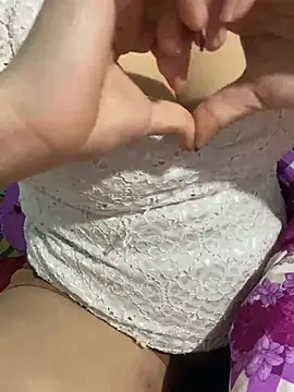 Snapshot of hamoi11 chatting on February 11, 3:06 pm hamoi11 online show from February 11, 3:06 pm