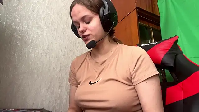 PurrfectPlay online show from March 4, 10:32 am