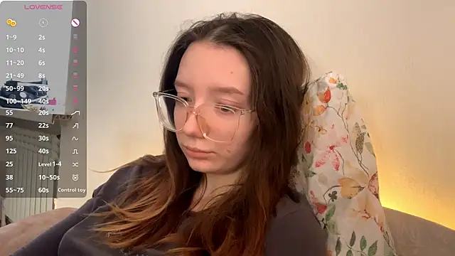 LakendraNoren online show from February 10, 7:34 am