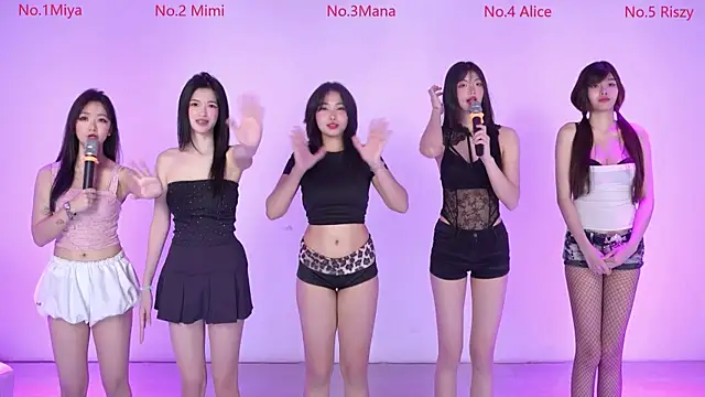 Snapshot of Velvet-girl chatting on February 12, 10:21 am Velvet-girl online show from February 12, 10:21 am