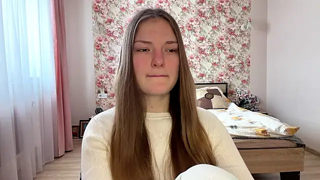 Snapshot of Milayouknow chatting on February 7, 8:40 am Milayouknow online show from February 7, 8:40 am