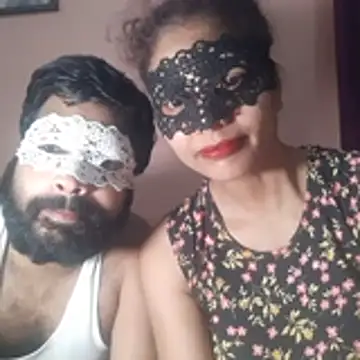 Unknownscouple online show from May 1, 5:28 pm