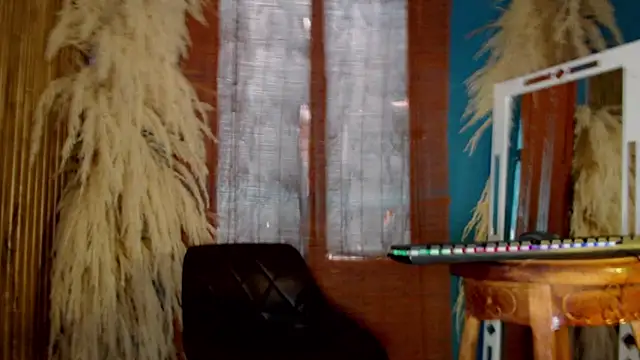 Snapshot of sophia_storm01 chatting on February 10, 2:43 pm sophia storm01 online show from February 10, 2:43 pm