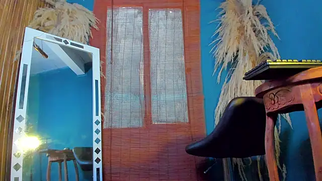 Snapshot of sophia_storm01 chatting on February 11, 1:27 pm sophia storm01 online show from February 11, 1:27 pm