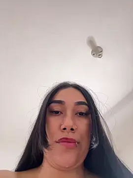 Snapshot of Mia__Starxxx chatting on February 18, 2:07 am Mia Starxxx online show from February 18, 2:07 am