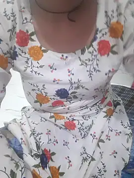 Uma rani online show from February 24, 12:14 pm