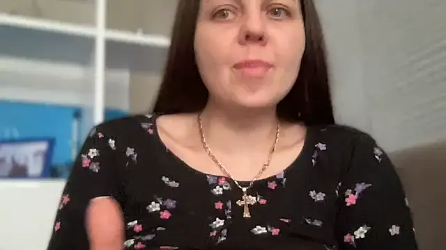 Snapshot of Darsy_Rox chatting on February 8, 10:51 am Darsy Rox online show from February 8, 10:51 am