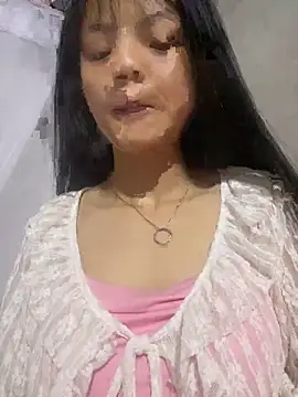 Snapshot of tenten110 chatting on February 26, 3:55 pm tenten110 online show from February 26, 3:55 pm