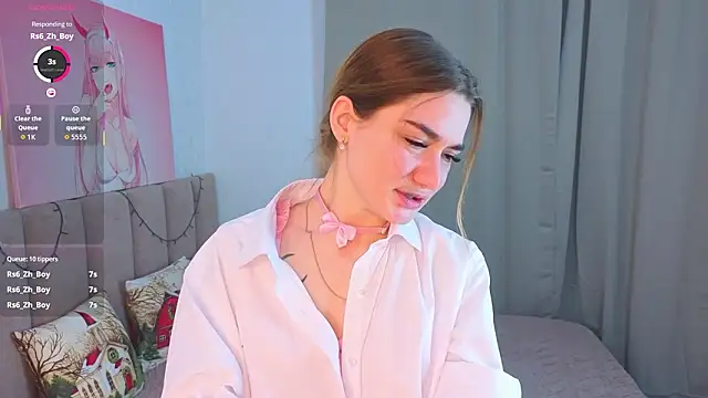 Snapshot of CharaVaz chatting on February 20, 11:11 am CharaVaz online show from February 20, 11:11 am