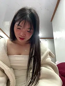 cuty lusy online show from March 9, 3:21 am
