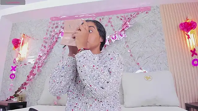 Snapshot of eva_lain chatting on February 14, 11:18 am eva lain online show from February 14, 11:18 am