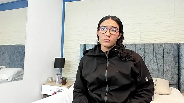 Snapshot of PamelaChu01 chatting on February 25, 1:26 am PamelaChu01 online show from February 25, 1:26 am