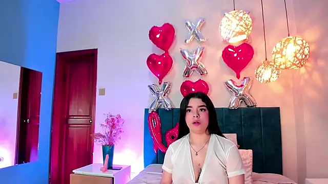 Snapshot of ValeriaBlythe chatting on February 13, 12:01 pm ValeriaBlythe online show from February 13, 12:01 pm