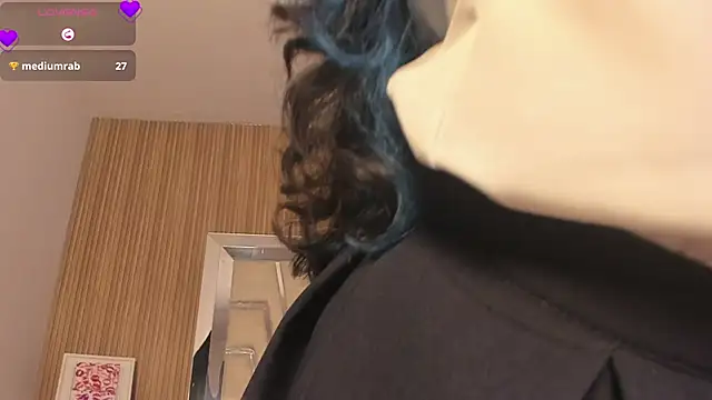 Snapshot of NicoleMonet1 chatting on February 21, 9:49 pm NicoleMonet1 online show from February 21, 9:49 pm