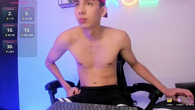 light eyes  online show from February 18, 1:07 pm