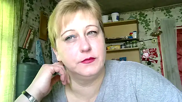 Anytka Elfie online show from February 9, 8:40 am