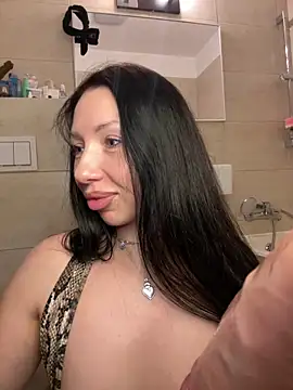 Snapshot of MissDeepVelur chatting on February 22, 2:15 pm MissDeepVelur online show from February 22, 2:15 pm