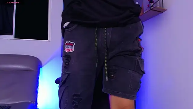 Snapshot of Gael_moon_ chatting on February 13, 4:30 am Gael moon online show from February 13, 4:30 am