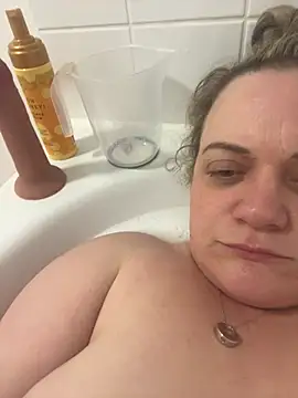 Piper Milf 36 online show from March 8, 8:01 pm