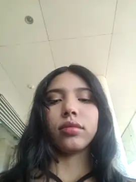 jadelaurent online show from February 27, 7:47 pm