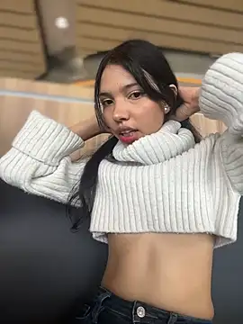 jadelaurent online show from March 26, 7:30 pm