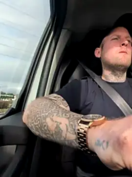 Snapshot of dave32000 chatting on February 25, 1:43 pm dave32000 online show from February 25, 1:43 pm