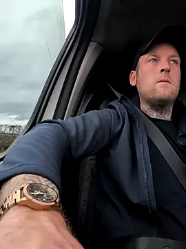 Snapshot of dave32000 chatting on February 26, 12:59 pm dave32000 online show from February 26, 12:59 pm