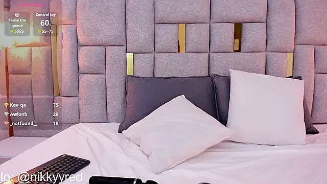 Snapshot of Nikky_Red_ chatting on February 20, 6:26 am Nikky Red online show from February 20, 6:26 am