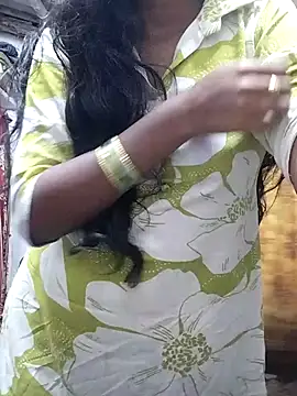 Snapshot of telugusailaja chatting on March 2, 5:20 pm telugusailaja online show from March 2, 5:20 pm