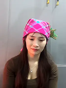 Snapshot of -Dumi- chatting on February 11, 1:05 pm -Dumi- online show from February 11, 1:05 pm