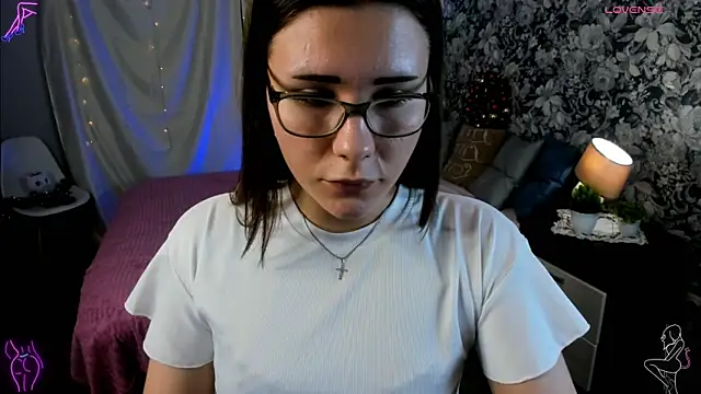 Coraline kitty online show from February 13, 8:54 am