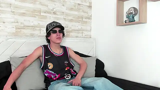 Jordi Cooper online show from February 21, 4:02 am