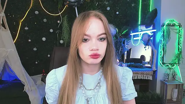 Snapshot of AmyNox chatting on March 4, 5:24 am AmyNox online show from March 4, 5:24 am