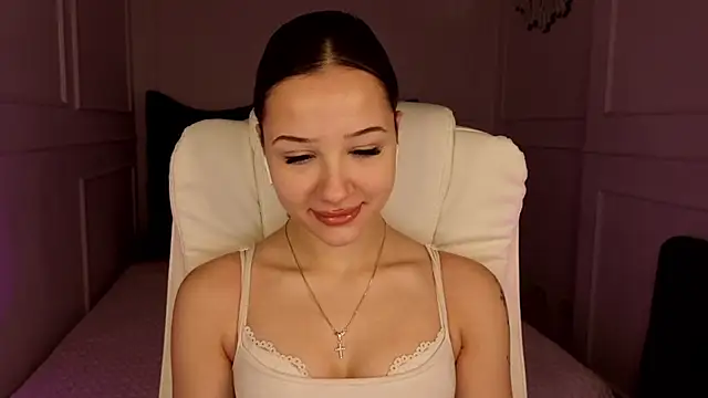 baby brunettee  online show from March 5, 3:08 pm