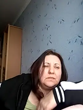 LockyCharm111 online show from February 14, 1:19 pm