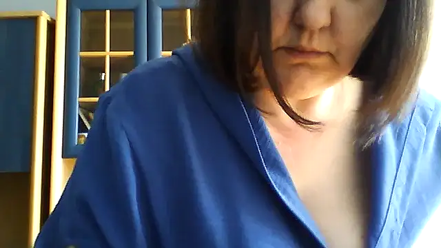 LockyCharm111 online show from March 4, 9:59 am