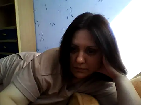 LockyCharm111 online show from April 20, 1:03 pm