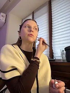 YourSweetArya online show from February 22, 1:31 pm