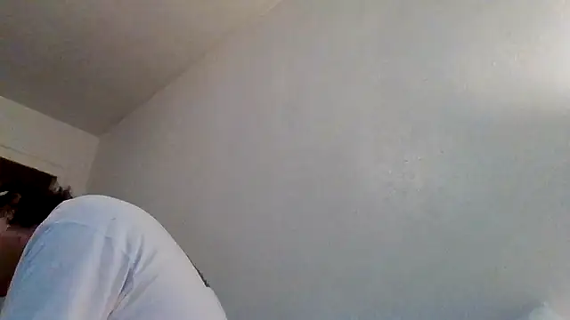 Snapshot of Tallhungandcloudy chatting on February 20, 9:48 pm Tallhungandcloudy online show from February 20, 9:48 pm