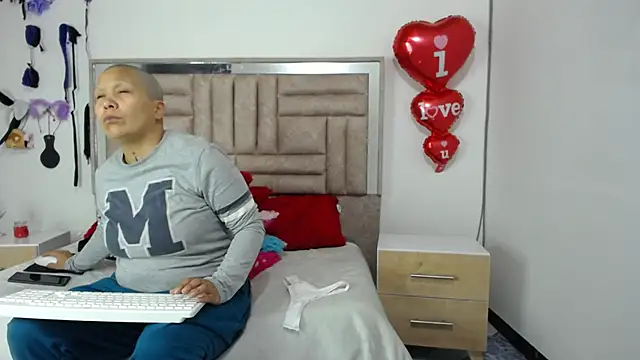 nat evans8 online show from March 12, 10:05 pm