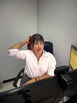 nyx  x online show from March 4, 12:49 am