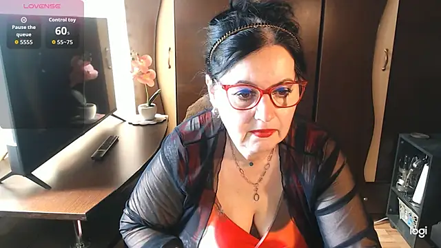 Snapshot of exiMIlf chatting on March 3, 11:38 am exiMIlf online show from March 3, 11:38 am