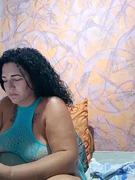 Snapshot of Monalinda-hot chatting on February 12, 12:05 am Monalinda-hot online show from February 12, 12:05 am