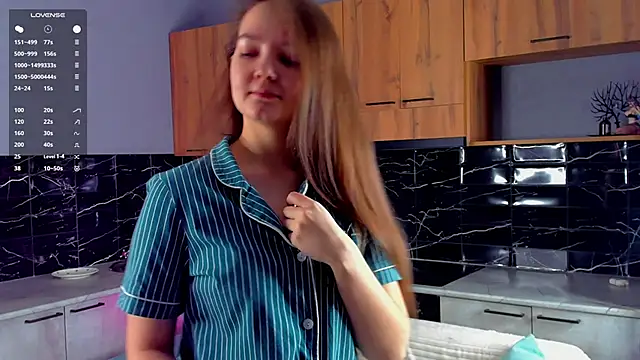 Snapshot of KatheyWasinger chatting on February 21, 1:17 am KatheyWasinger online show from February 21, 1:17 am