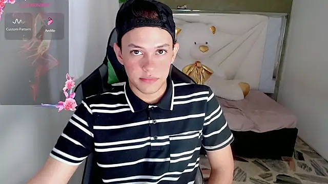 Top and bottom online show from April 17, 8:34 pm