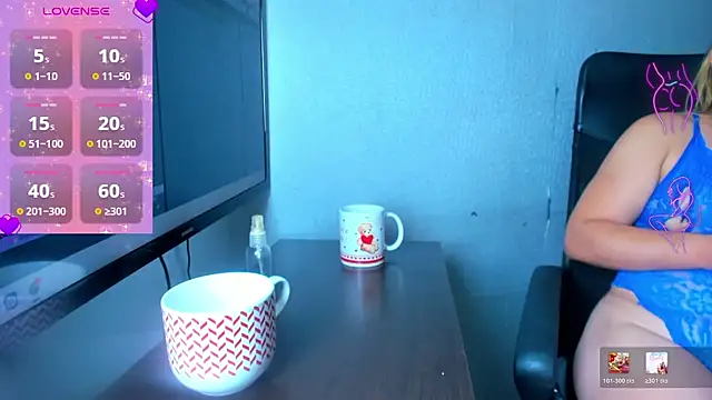 Jhoselinee online show from March 6, 7:21 pm