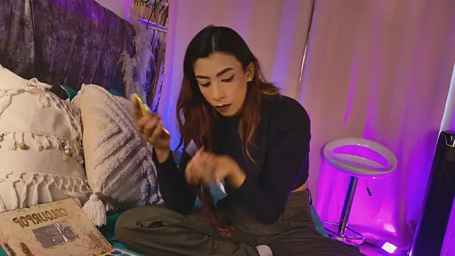 MelanyStone  online show from March 7, 12:13 pm