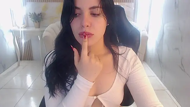 Snapshot of caroline_1s chatting on March 4, 8:42 am caroline 1s online show from March 4, 8:42 am